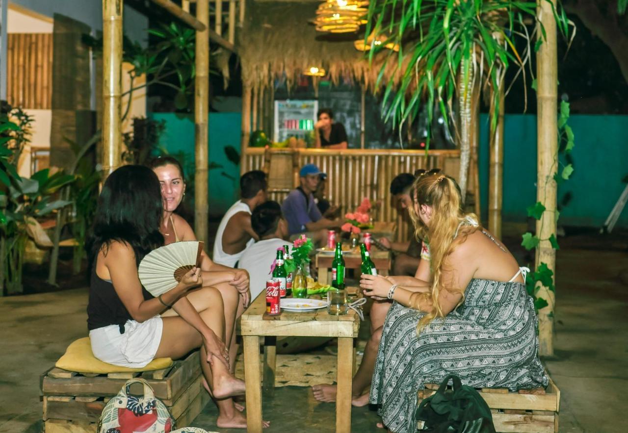 Mango Tree House Hotel Gili Trawangan Exterior photo